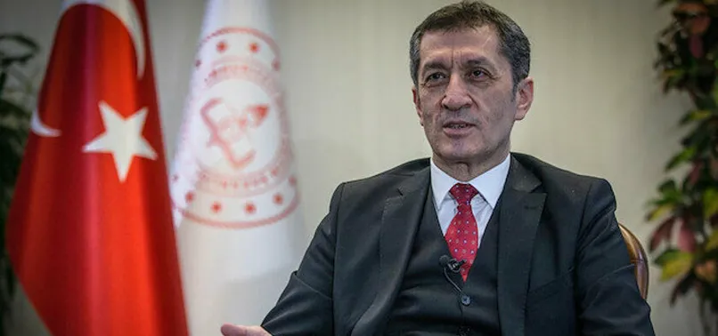 Bakan Selçuk açıkladı: 813 bin öğretmen ve eğitim çalışanına aşı imkanı