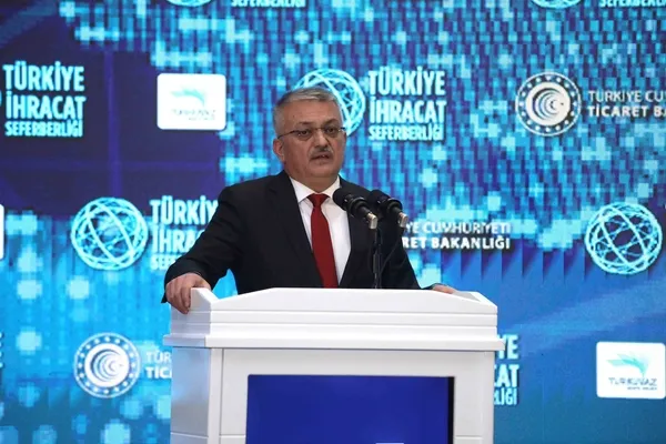turkiye-ihracat-seferberligi-zirvesi-malatyada-gerceklestirildi-1706885302413.jpg Türkiye İhracat Seferberliği Zirvesi Malatya'da gerçekleştirildi! Bakan Bolat: Amacımız kurda istikrar sağlamak - 1