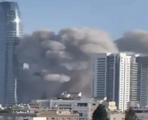 Tel Aviv’e füze yağdı... Katil İsrail’de büyük yıkım! A Haber’de çarpıcı sözler: ’Demir Kubbe’ efsanesi kestane oldu