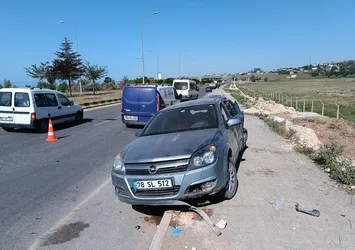 Van'da otomobille öğrenci servisi çarpıştı: 8 yaralı