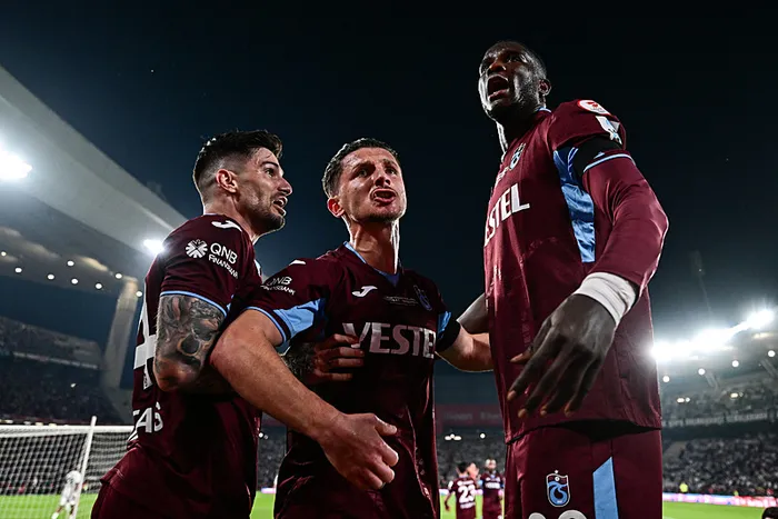 ztkda-dev-final-heyecani-atvde-besiktas-trabzonspor-macinda-ilk-duduk-caldi-1716491251696.jpg Ziraat Türkiye Kupası finalinde 5 gollü düello! Zafer Beşiktaş'ın | İşte heyecan dolu maçın gol anları... | Başkan Erdoğan'dan tebrik mesajı - 2