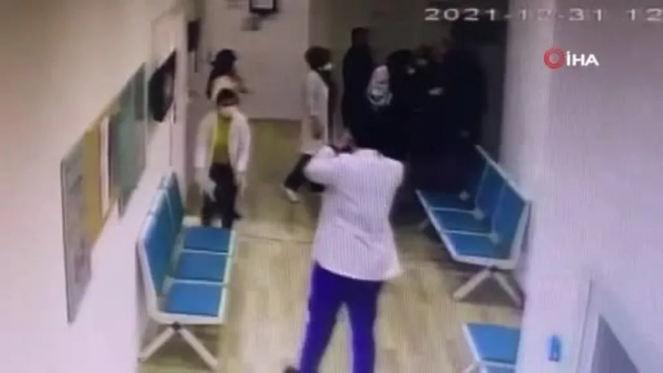Avcılar’da doktora yumruk atan şüpheli serbest kalmıştı! Flaş gelişme