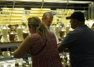 Kuyumcuları bile şaşkına çeviriyor! Gerçeğini aratmayan sahte altınlar: Sadece kimya laboratuvarlarında anlaşılıyor