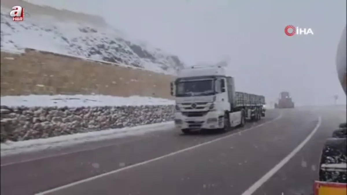 Kop Dağı’nda kar yağışı devam ediyor