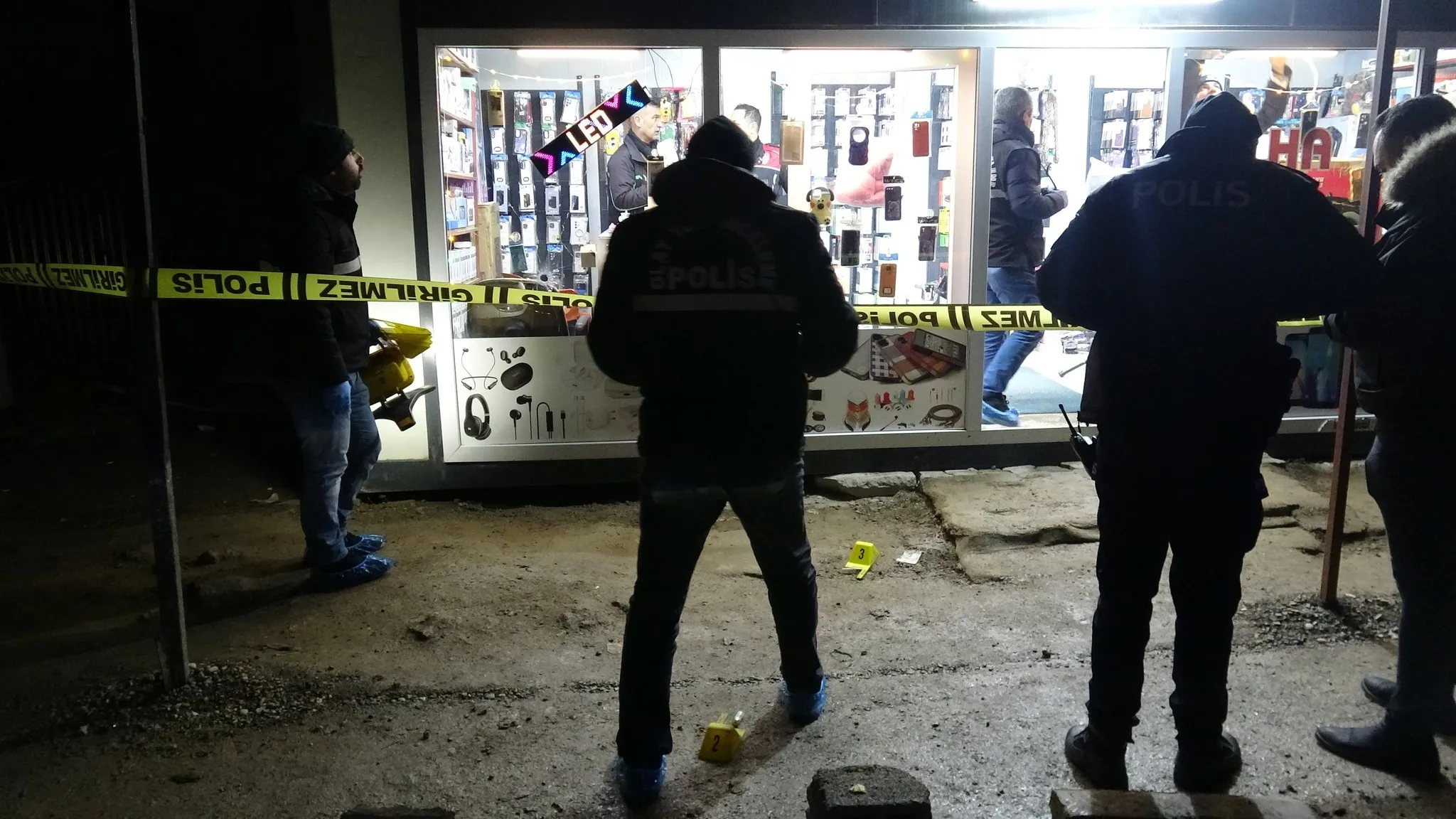 Malatya'da iş yerine silahlı saldırı: 7 yaralı