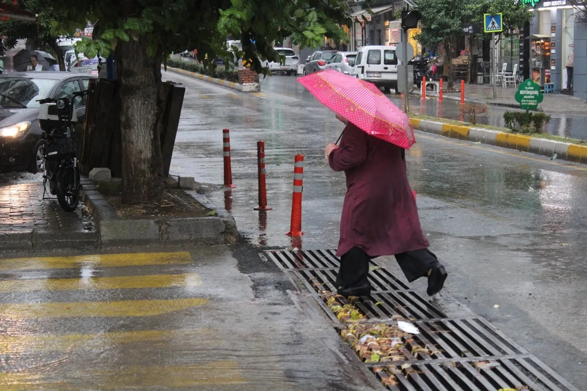 Meteoroloji’den alarm üstüne alarm! İstanbul dahil 11 ile sarı ve turuncu kodlu uyarı - 8