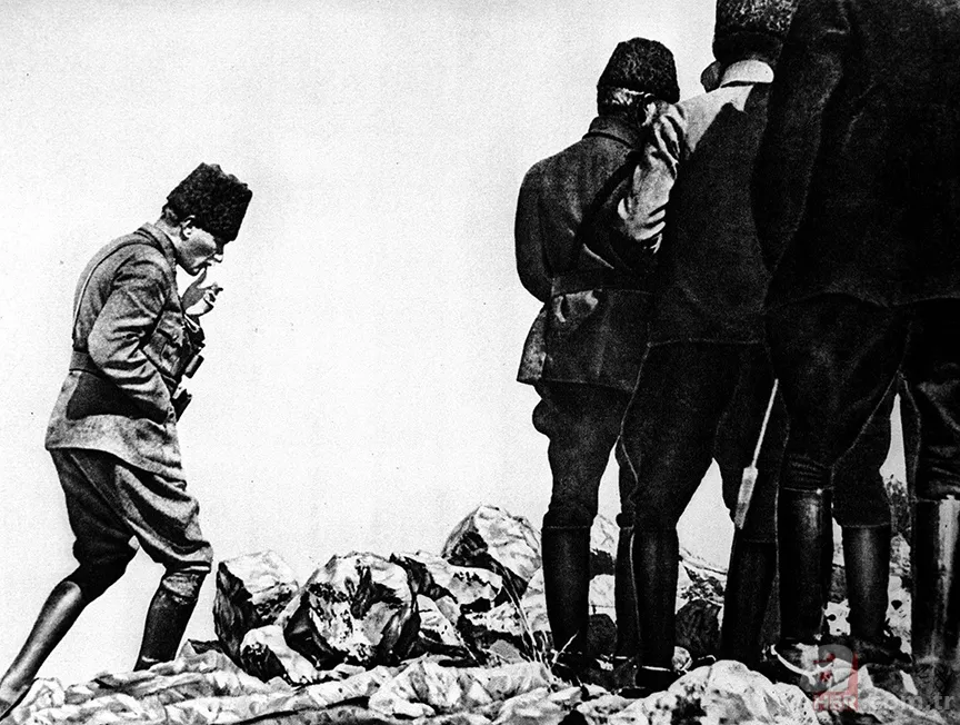 Yürekleri titreten 30 Ağustos Zafer Bayramı şiirleri: 2, 4, 6 ve 8 kıtalık anlamlı dizeler 1