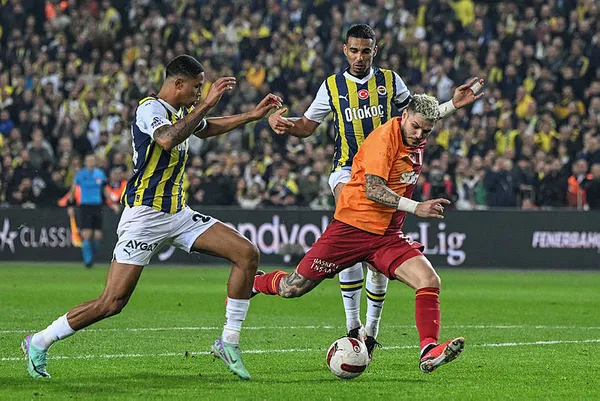 1703662381272.jpg Galatasaray-Fenerbahçe Süper Kupa maçının muhtemel 11'leri belli oldu! Okan Buruk ve İsmail Kartal'dan sürpriz hazırlığı... - 5