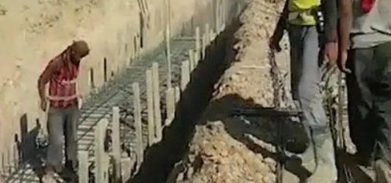 Teröristler tünel ve siper kazıyor ile ilgili görsel sonucu