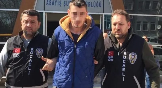 Kocaeli'de engelli vatandaşı gasp edip boğazını keserek öldüren şahıs cezayı duyunca bayıldı - 1