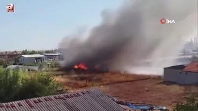 Çiftlik deposu alev alev yandı