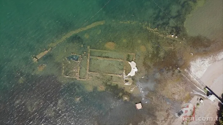 İznik Gölü’nde sular çekildi! 2 bin yıllık bazlika ortaya çıktı