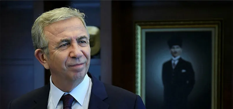 Ankara Büyükşehir Belediyesi Başkanı Mansur Yavaş, YPG'li terörist Leila Mustapha ile aynı yerden ödül aldı