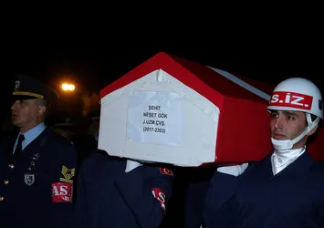 Türkiye Batman’daki 8 şehidine ağlıyor