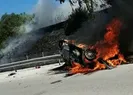 Korkunç kaza! Yanan otomobilde can verdiler
