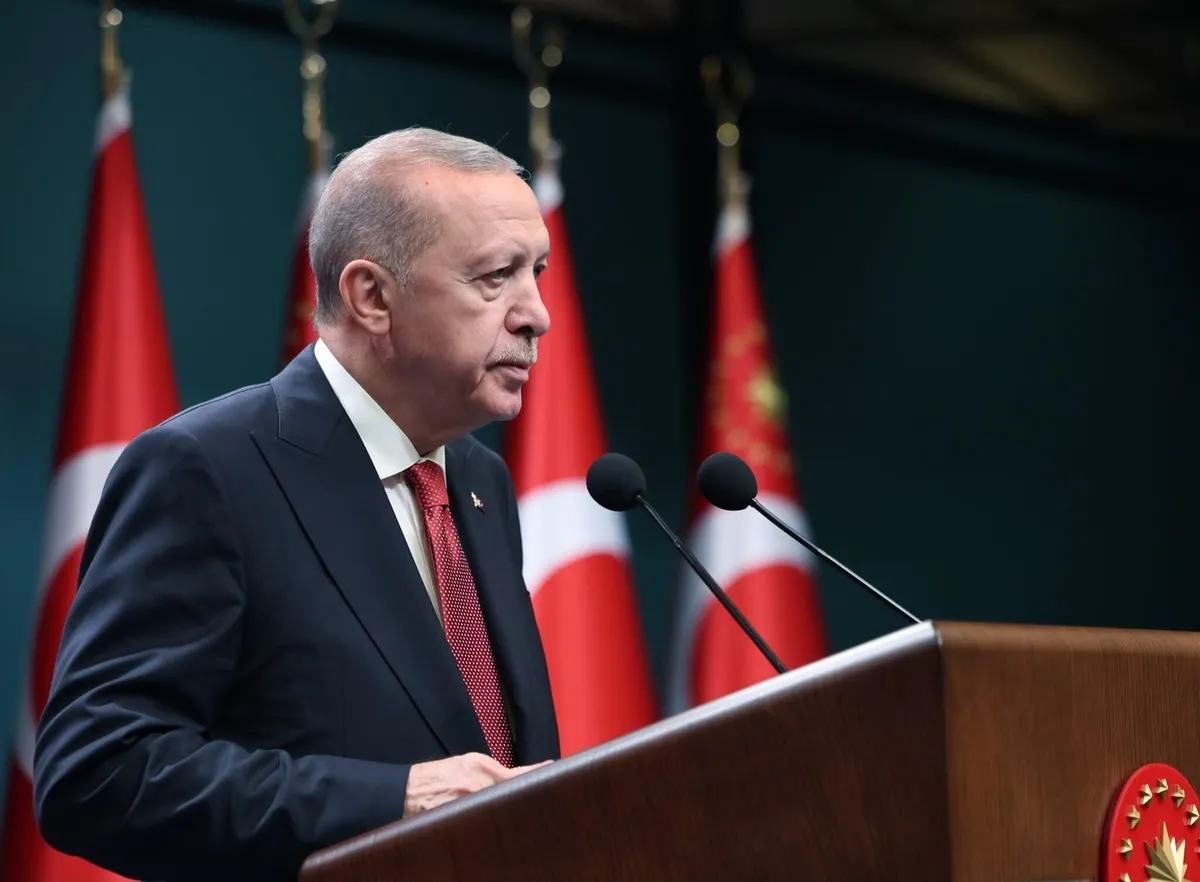 kabinede-ana-gundem-fon-meselesi-ve-ekonomi-1792919384789.jpeg Kabinede ana gündem Terörsüz Türkiye! Başkan Erdoğan liderlik edecek - 3