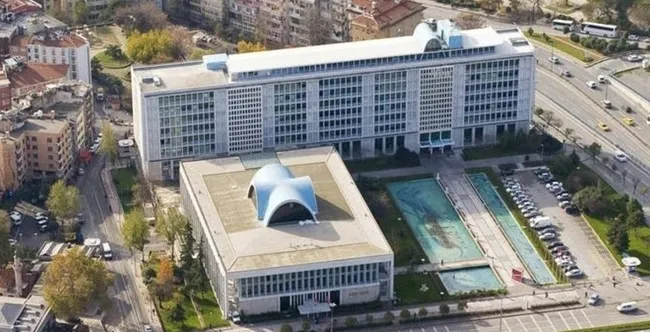 Terör propagandası yapan Eda Ezgi Yıldız yeniden İBB’de işe başladı