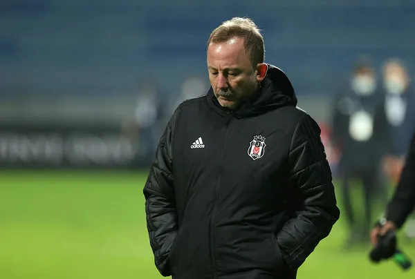 1617576024913.jpg Beşiktaş Teknik Direktörü Sergen Yalçın'dan Kasımpaşa maçı sonrası hakem yorumu: Türk futbol tarihinde bir ilki yaşadık - 3