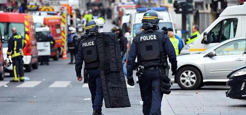 Paris’te terör alarmı!