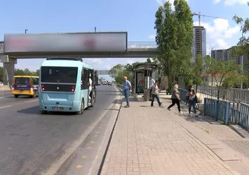 İstanbul'da sapık dehşeti! Üst geçitte soyunup genç kadına saldırdı: Kıyafetlerimi çıkartıp arkadan sarıldım
