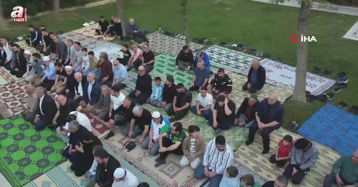 Tarihi namazgahta bayram namazı!