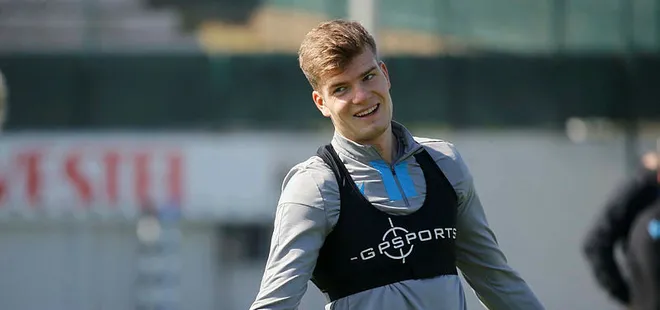 Trabzonspor’a Alexander Sörloth’tan güzel haber!