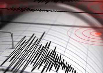 İran'da 5,7 büyüklüğünde deprem