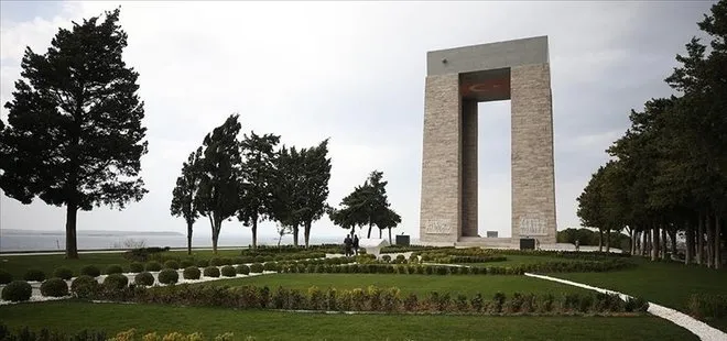 Çanakkale Zaferi’nin 110. yılı: Türk Yıldızları gökyüzünde mehteran yüreklerde...