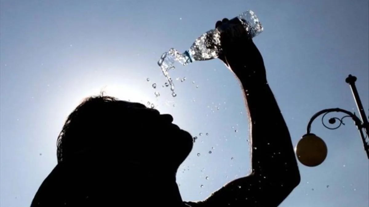 Uzmanından uyarı: "Sıcağın getirdiği ödemle başa çıkmak için maden suyu tüketilmeli"