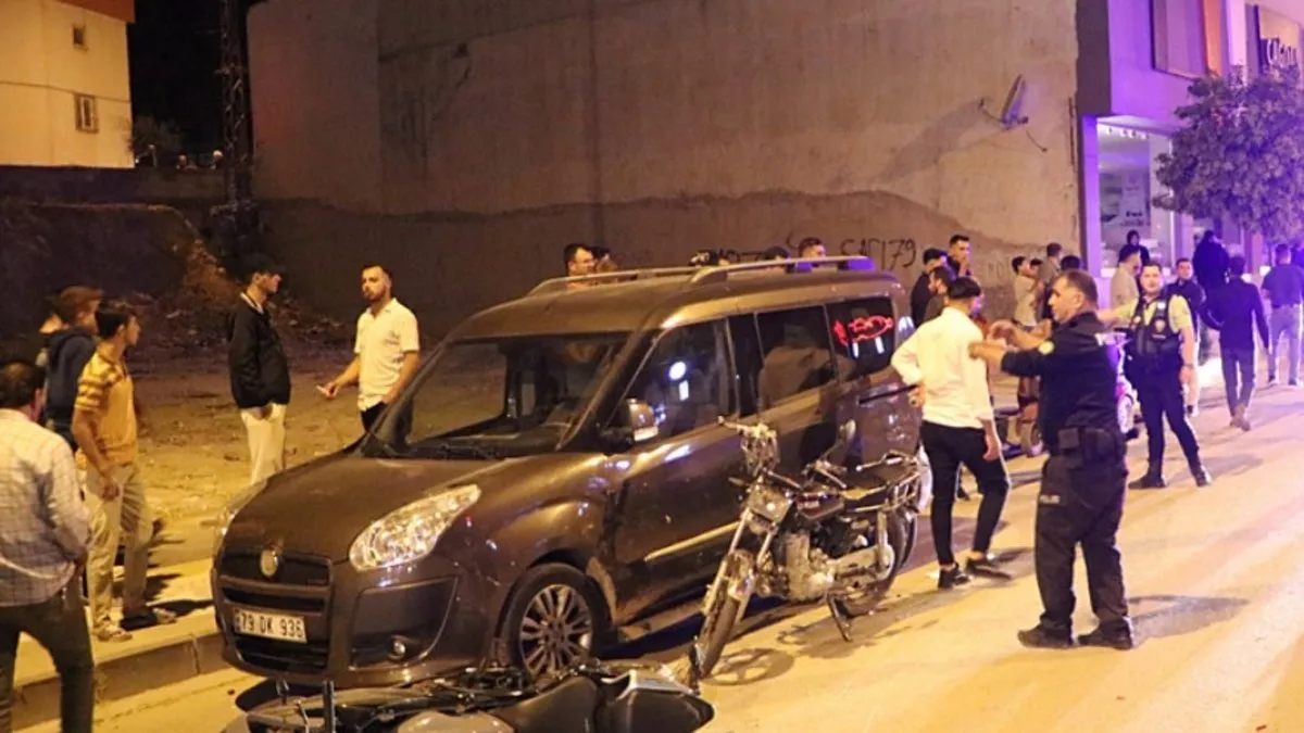 Kilis'te motosiklet kazası: 3 kişi yaralandı