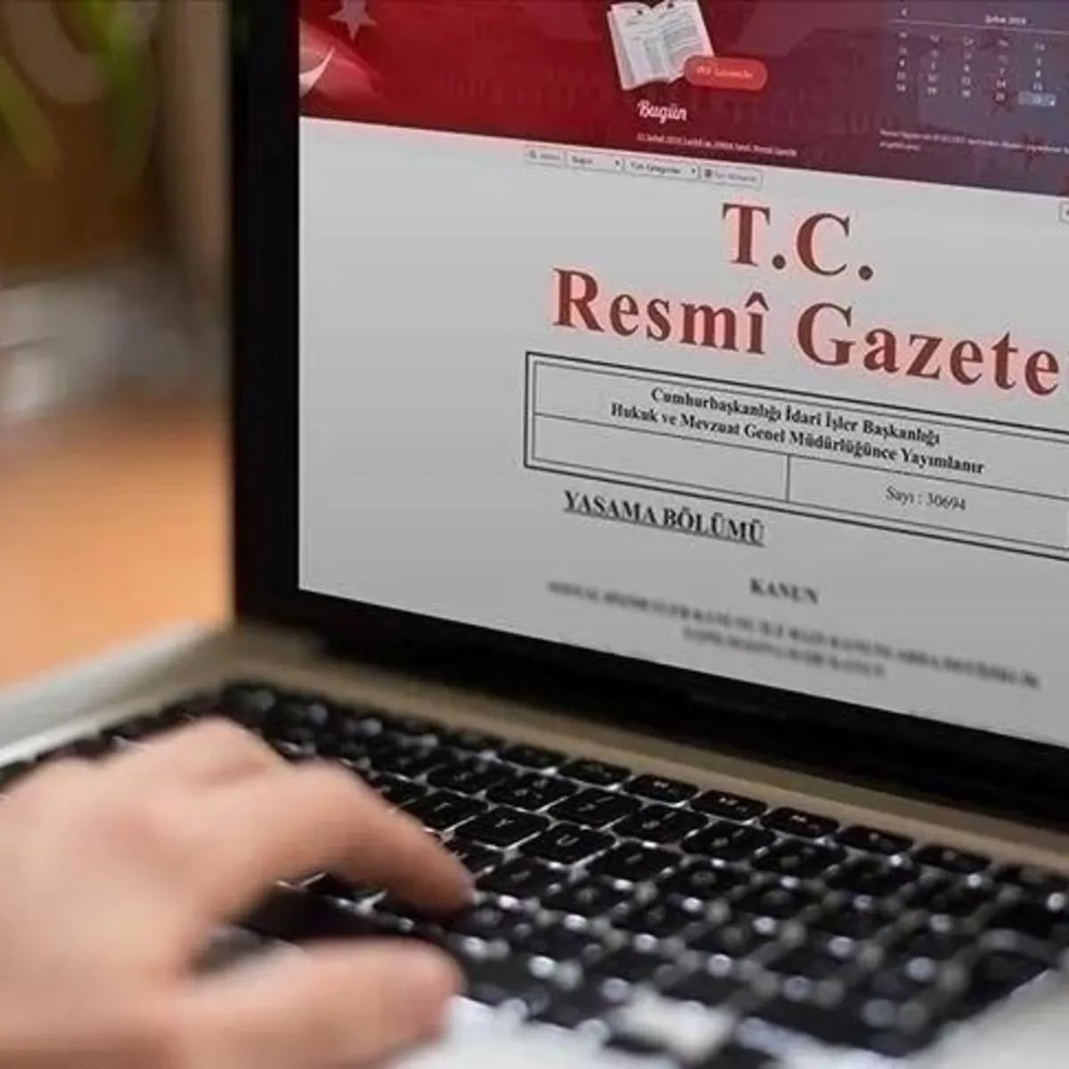 Başkan Erdoğan imzaladı: Birçok bakanlıkta atama ve görevden alma kararı Resmi Gazete'de