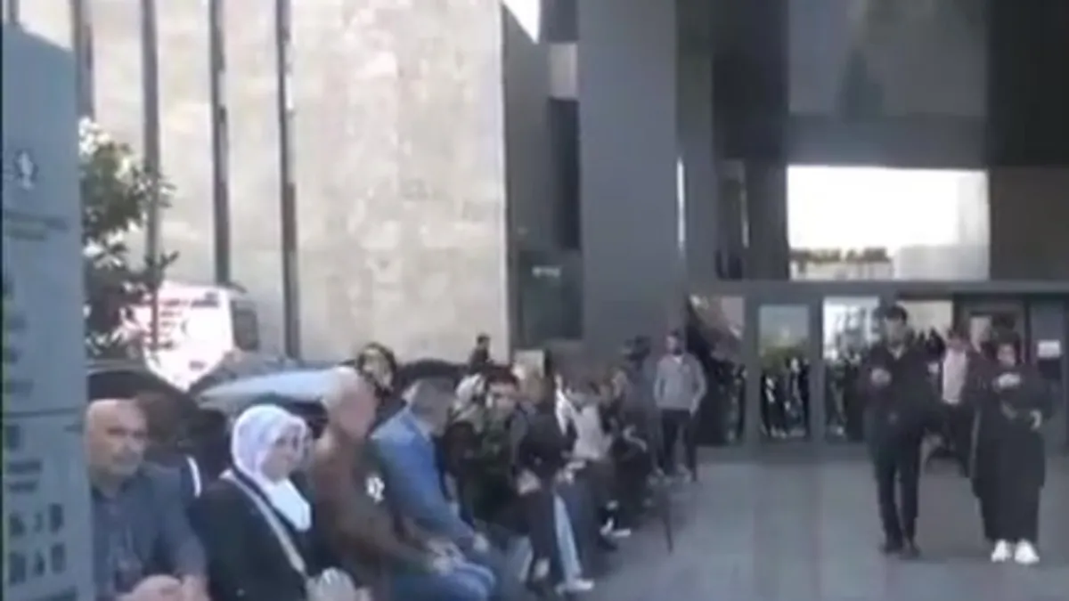 Özgür Özel'e tokat öncesi açma germe!