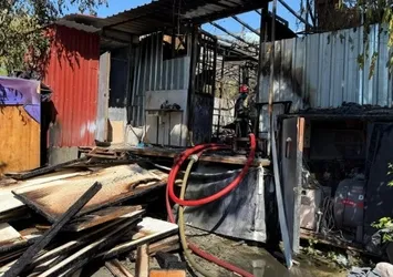 Sarıyer'de korkutan yangın! İmalathaneden alevler yükseldi
