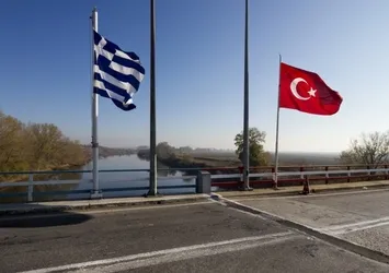 Yunanistan'dan büyük provokasyon! Türkiye'de vurulacak şehirleri işaretlediler