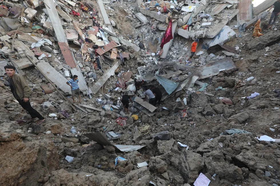 1787593270660.jpg Gazzeli çocukların uçurtması katil İsrail’i korkuttu! Terör rejiminden bombardıman tehdidi - 2