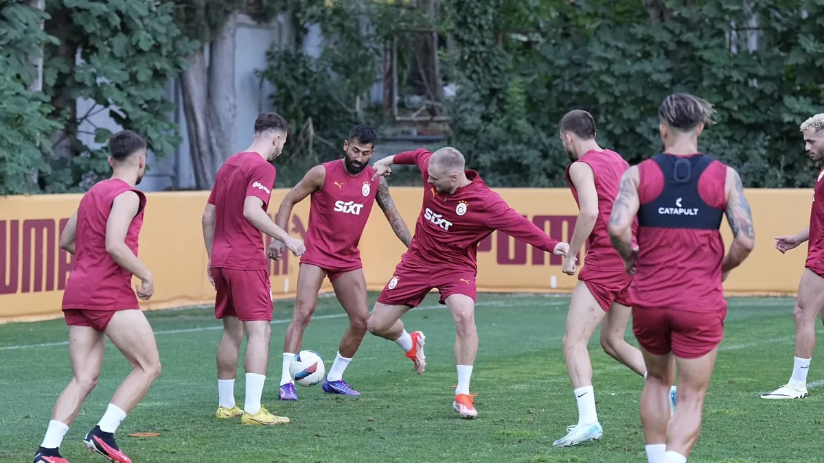 Galatasaray Süper Kupa maçının hazırlıklarına devam ediyor
