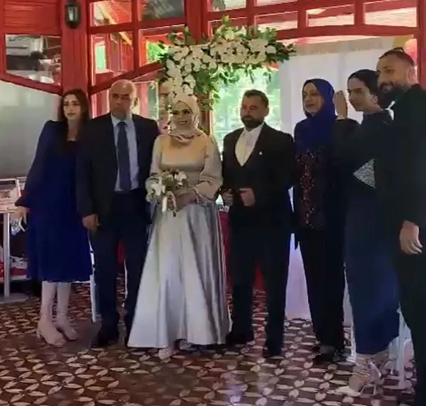 manisali-mertcan-ve-filistinli-hayayi-savas-ayirdi-evlenecekleri-gunu-beklerken-katil-israil-filistine-saldird-1708756521884.jpeg Manisalı Mertcan ve Filistinli Haya'yı savaş ayırdı! Evlenecekleri günü beklerken Katil İsrail Filistin'e saldırdı - 2