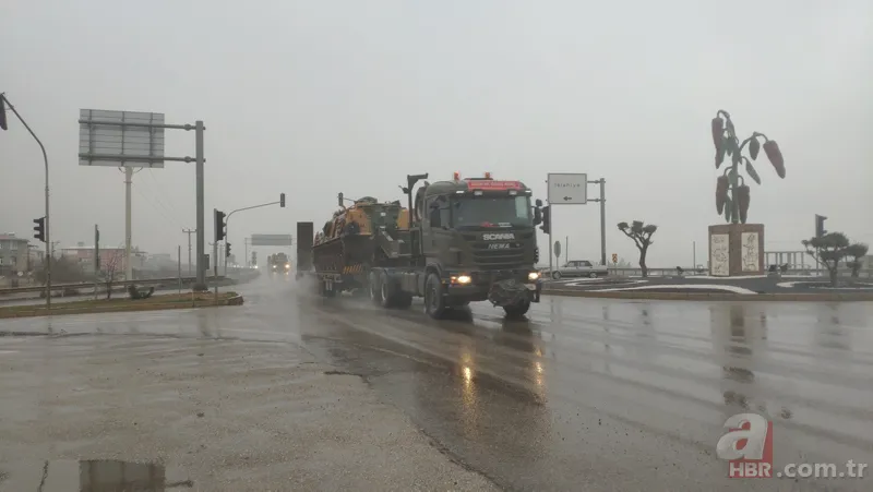 İdlib'de operasyon sürüyor! Sınırda dikkat çeken hareketlilik 11