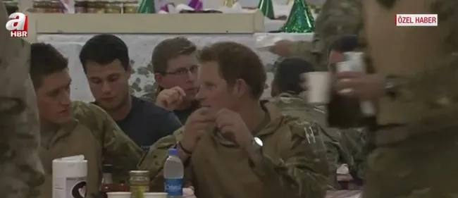 prens-harrynin-kitabi-gundeme-bomba-gibi-dustu-ingilizler-prens-harryye-tepkili-1673519127386.jpg Prens Harry’nin kitabı gündeme bomba gibi düştü! İngilizler Prens Harry’ye tepkili - 4