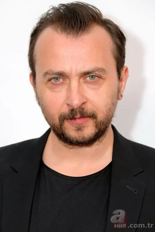 Ünlülerin gerçek isimlerini duyunca şaşıracaksınız! Burcu Esmersoy, Murat Dalkılıç, Nebahat Çehre... 13