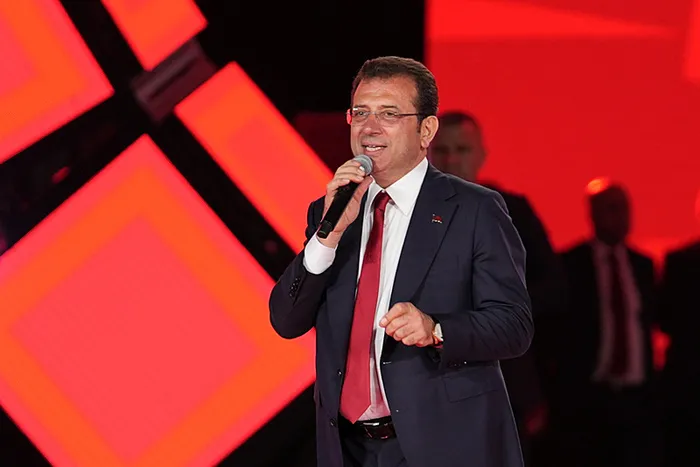 CHP’li Ekrem İmamoğlu’ndan Roma gezisi için pişkin savunma: Tamamı İBB tarafından karşılandı yadırgamaya gerek yok