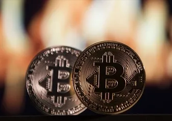 Bitcoin 50,000 dolardan yukarı döndü