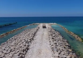 İsrail, Gazze sınırında deniz duvarının inşasına devam ediyor