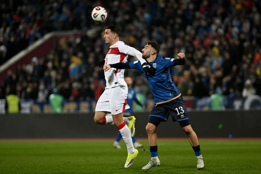 ceyrek-asirlik-hasret-sona-erdi-turkiye-kosovayi-maglup-ederek-dunya-kupasinda-1774990528097.jpg Çeyrek asırlık hasret sona erdi! Türkiye Kosova’yı mağlup ederek Dünya Kupası’nda - 8