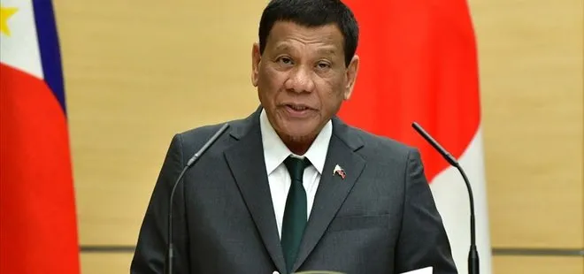Filipinler Devlet Başkanı Rodrigo Duterte’den sıkıyönetim uyarısı