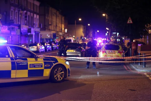 Londra'da Müslümanları hedef alan araçlı saldırı - 1