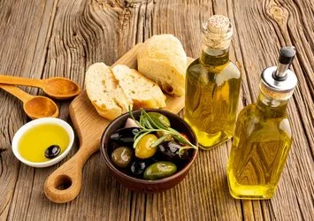 Zeytinyağı fiyatlarında büyük düşüş: 1 litre zeytinyağı fiyatlarında dev indirim!