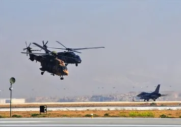 Peş peşe havalandılar! Nefes kesen anlar...