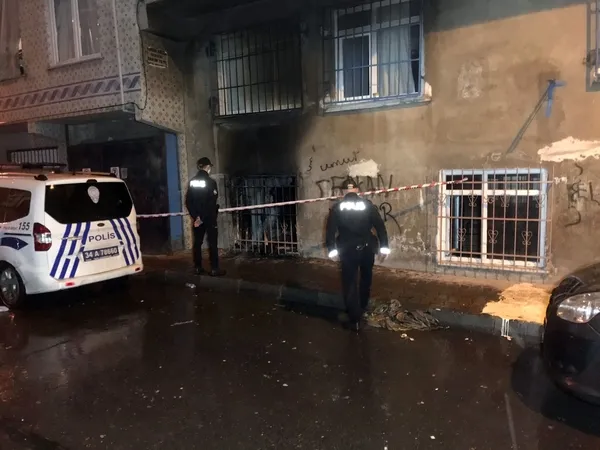 Son dakika: İstanbul Esenler’de yangın faciası: 2 çocuk hayatını kaybetti - 1