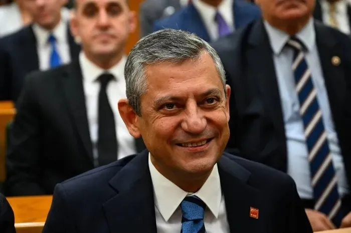 CHP’li belediyeler vatandaşı isyan ettirdi! Çöp, kötü koku ve susuzluk